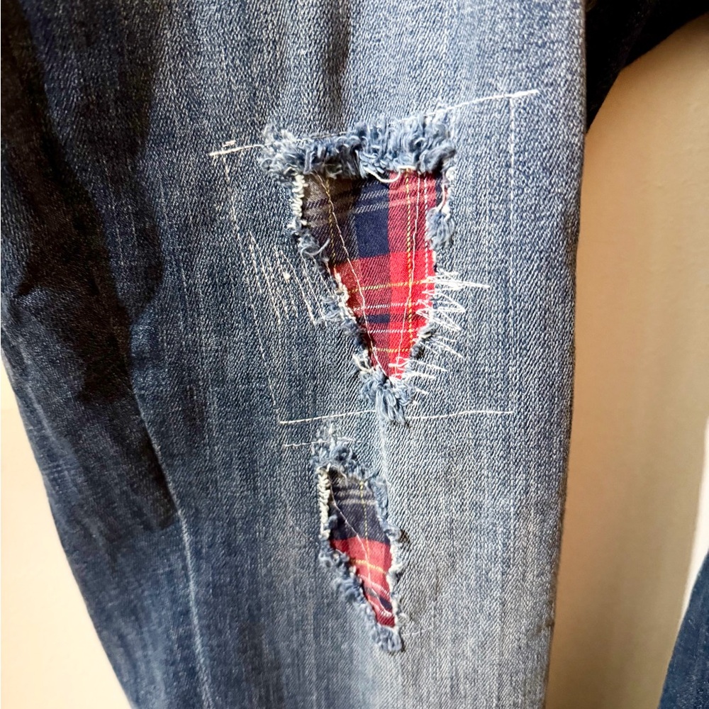 Lane Bryant Size 22 Distressed Blue Jeans with Plaid Accents - Picture 5 of 11